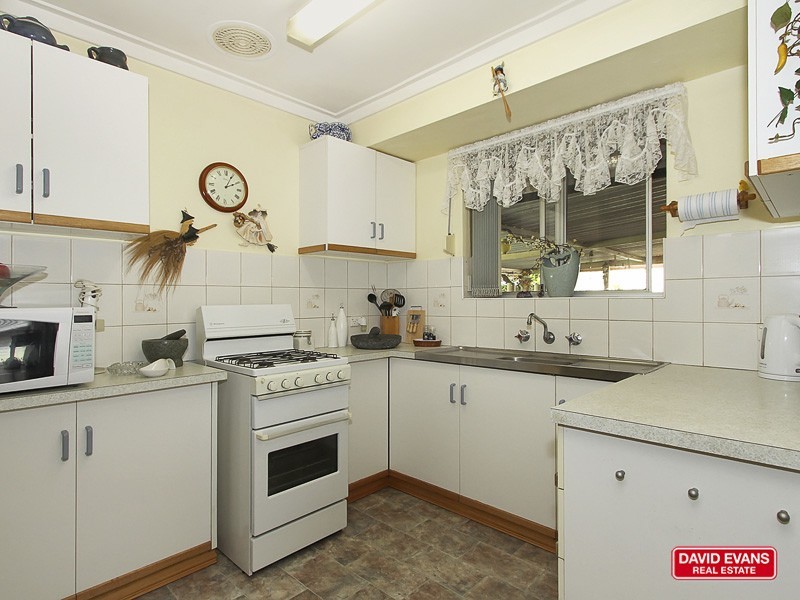 56 Nanovich Avenue, Girrawheen WA 6064