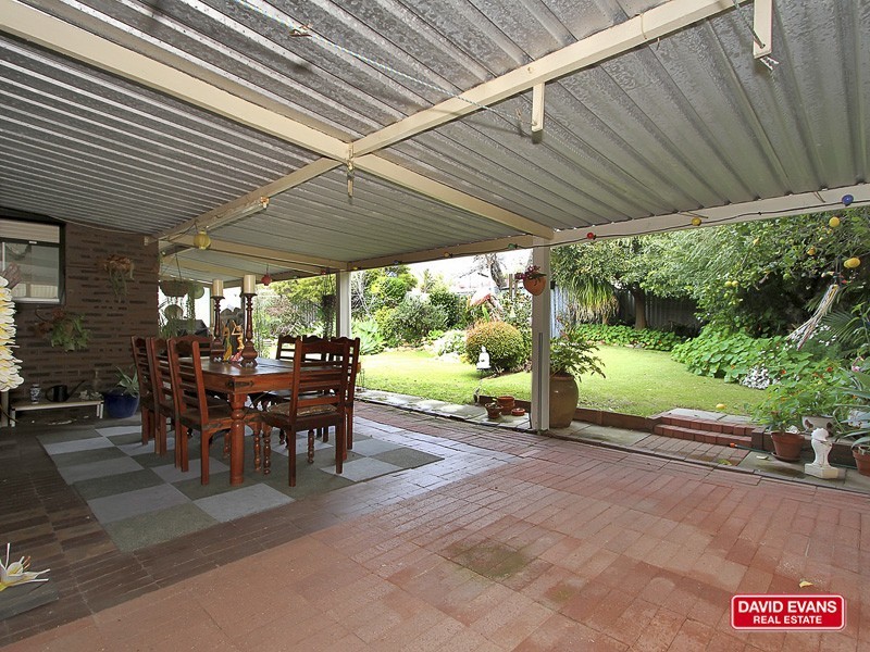 56 Nanovich Avenue, Girrawheen WA 6064