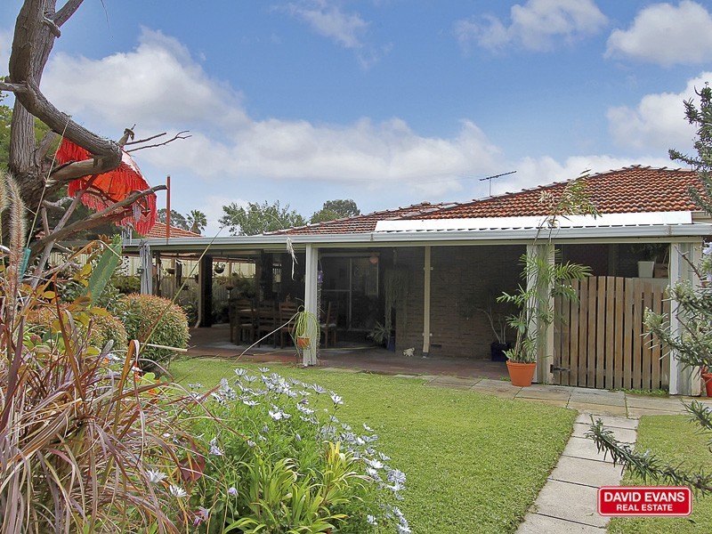 56 Nanovich Avenue, Girrawheen WA 6064