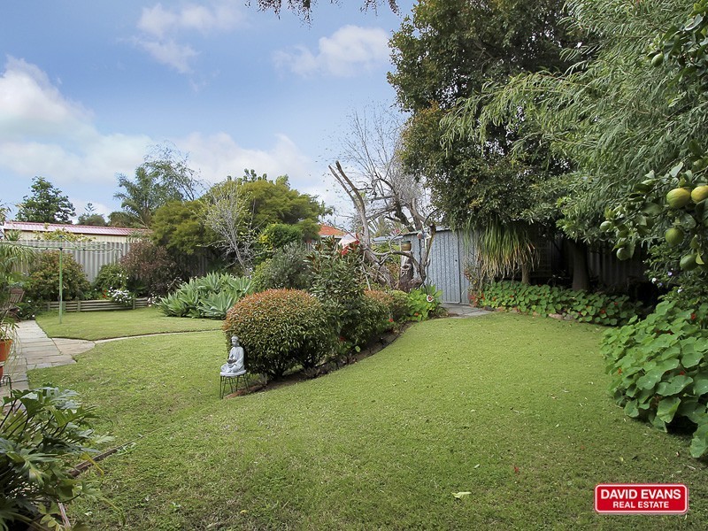 56 Nanovich Avenue, Girrawheen WA 6064