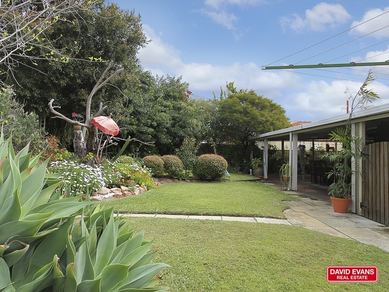 56 Nanovich Avenue, Girrawheen WA 6064