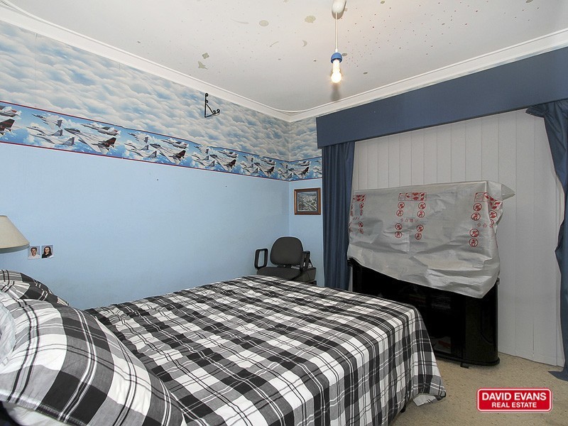 4 Fircroft Way, Hamersley WA 6022