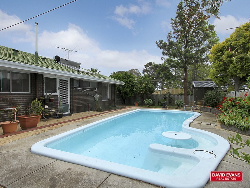 4 Fircroft Way, Hamersley WA 6022