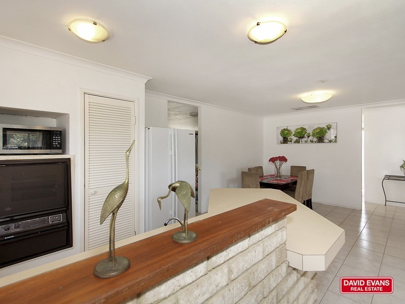 47 Addington Way, Marangaroo WA 6064