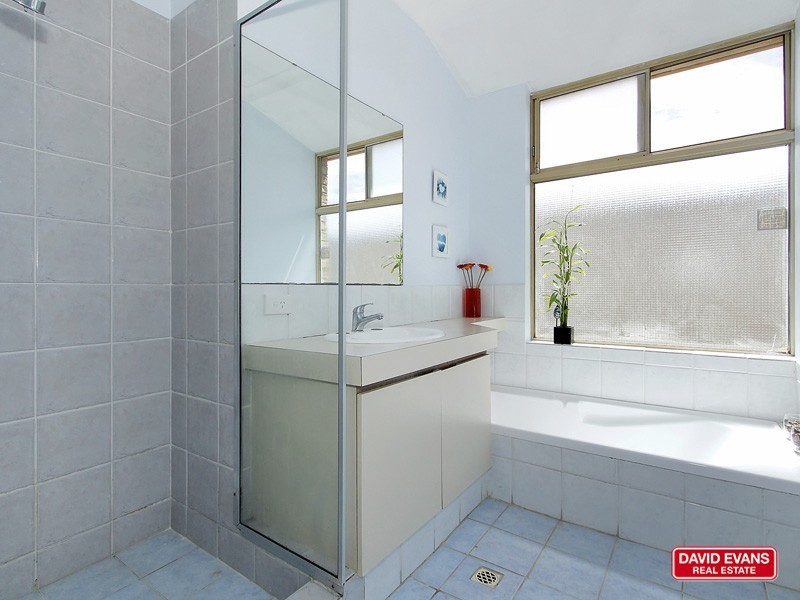 47 Addington Way, Marangaroo WA 6064