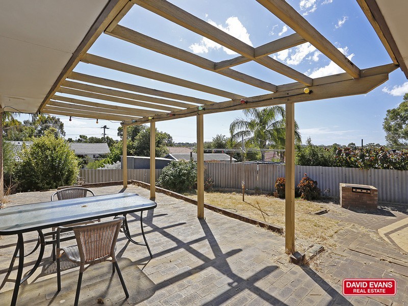 1 Balfern Court, Hamersley WA 6022