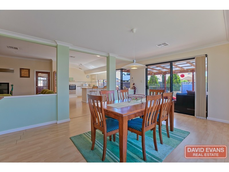 28 Ritchie Drive, Rockingham WA 6168