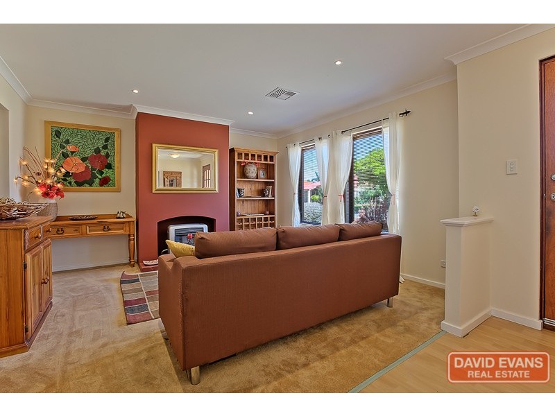 28 Ritchie Drive, Rockingham WA 6168