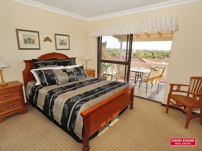 137 Rannoch Circle, Hamersley WA 6022