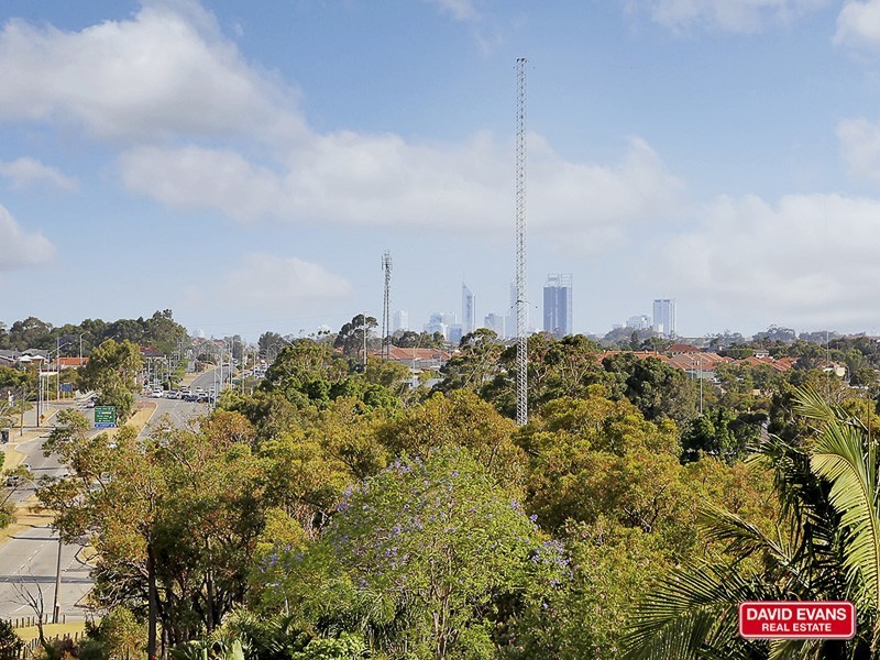 137 Rannoch Circle, Hamersley WA 6022