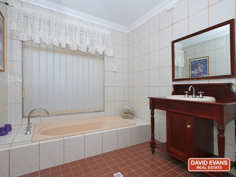 41 Jaeger Square, Ballajura WA 6066