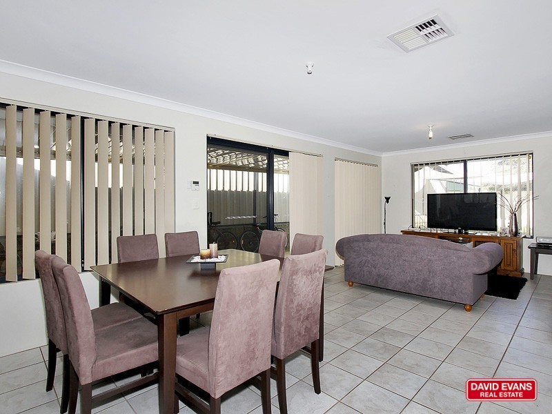 38 Bonnievale Terrace, Wanneroo WA 6065