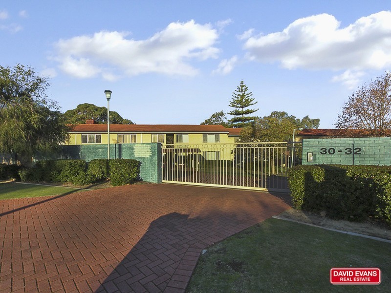 30C Casserley Avenue, Girrawheen WA 6064