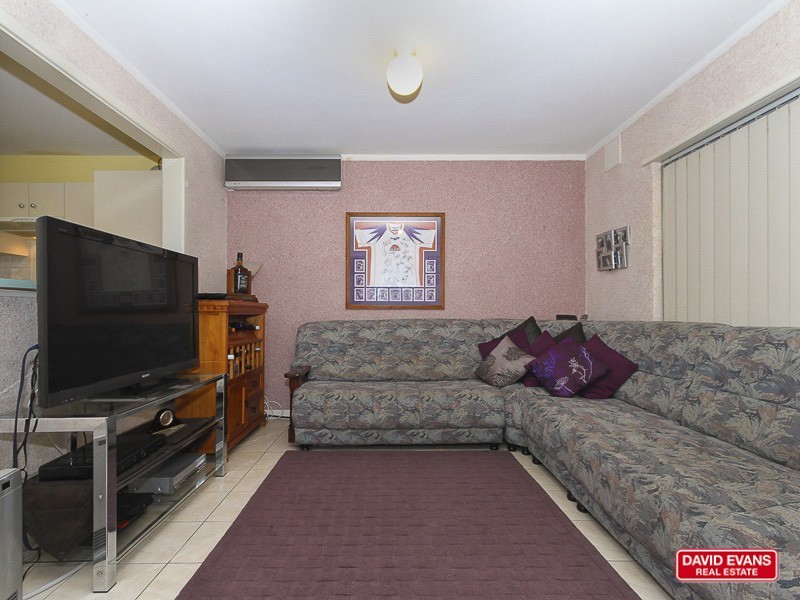 30C Casserley Avenue, Girrawheen WA 6064