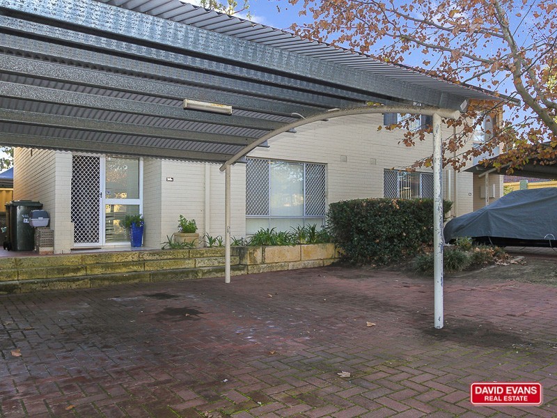 30C Casserley Avenue, Girrawheen WA 6064