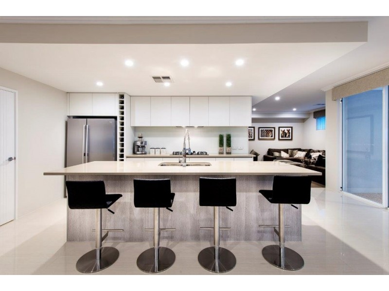 4 Solandri Bend, Banksia Grove WA 6031