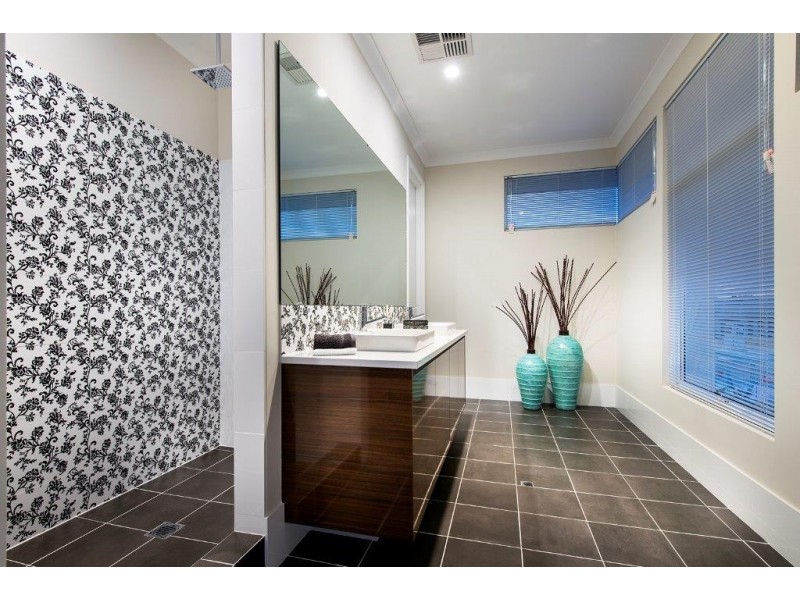 4 Solandri Bend, Banksia Grove WA 6031