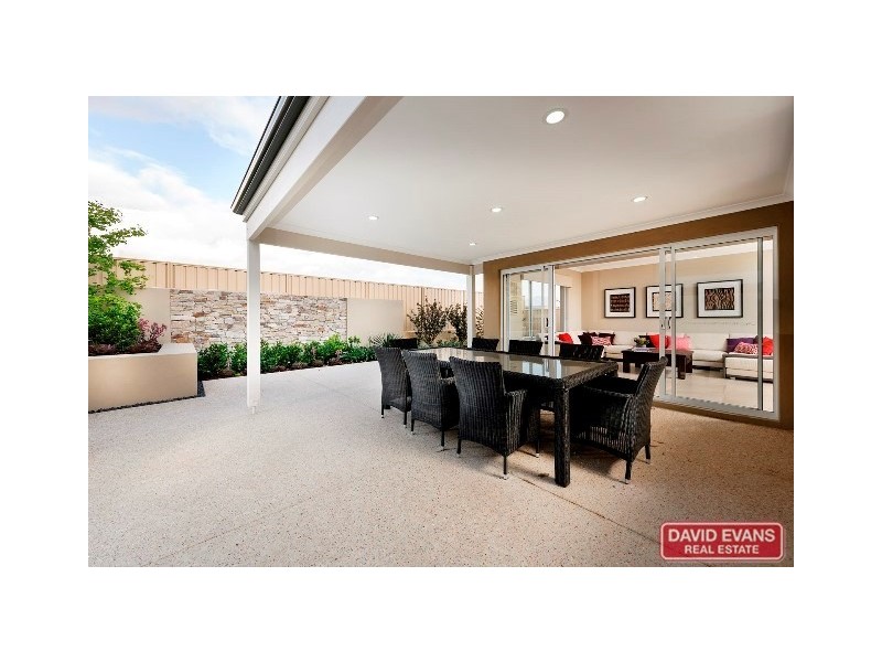 28 Newmarket Parade, Butler WA 6036