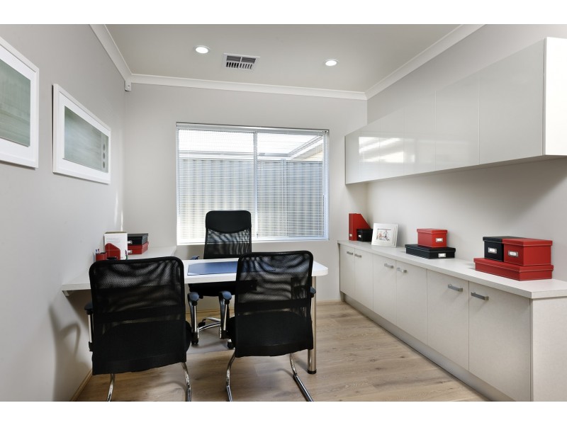 26 Hollington Blvd, Alkimos WA 6038