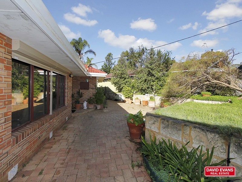 6 Farnley Way, Duncraig WA 6023