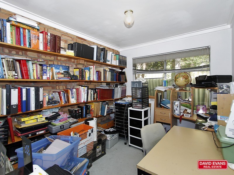 6 Farnley Way, Duncraig WA 6023