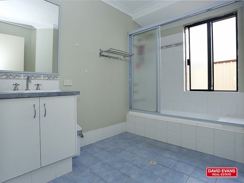 1 Yandella Promenade, Tapping WA 6065