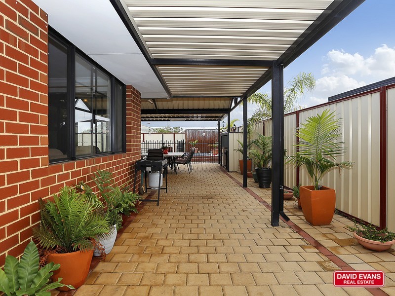 1 Yandella Promenade, Tapping WA 6065