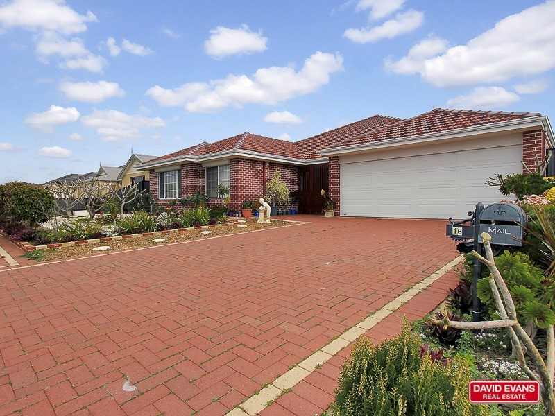 16 Elliot Place, Thornlie WA 6108