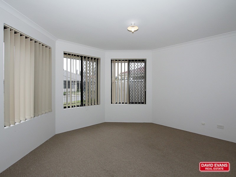 6 Montgomery Lane, Langford WA 6147