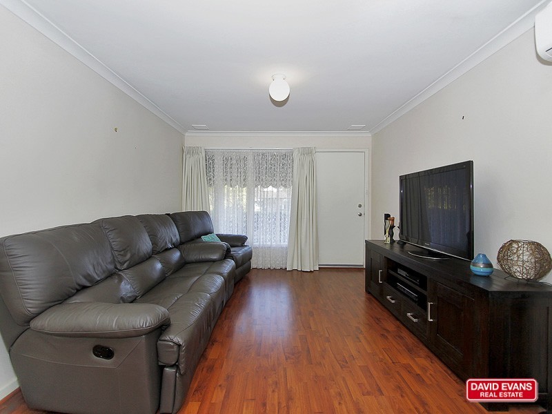 24B Connell Way, Girrawheen WA 6064