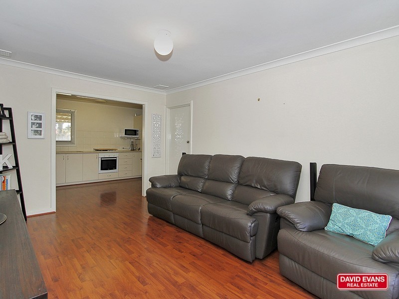 24B Connell Way, Girrawheen WA 6064