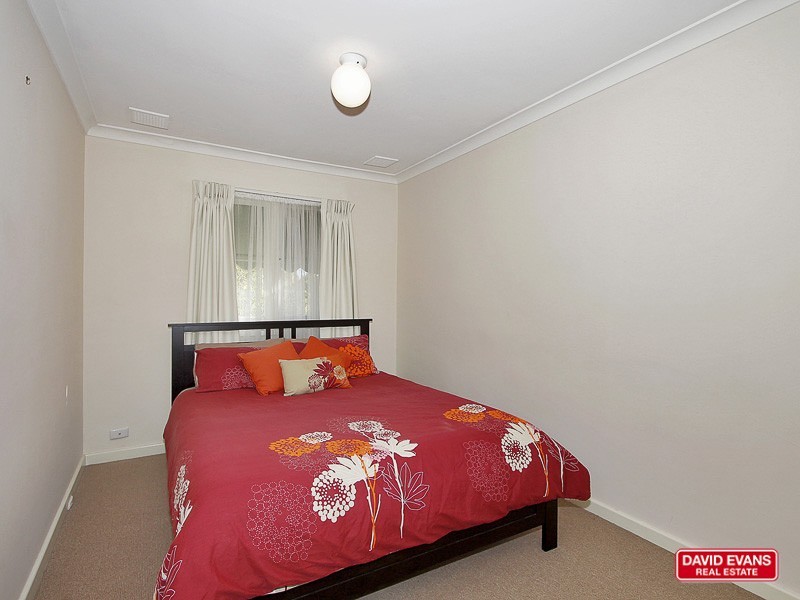 24B Connell Way, Girrawheen WA 6064