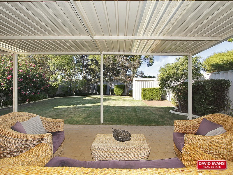 24B Connell Way, Girrawheen WA 6064