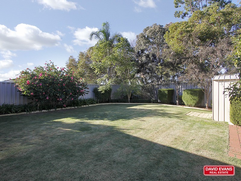 24B Connell Way, Girrawheen WA 6064