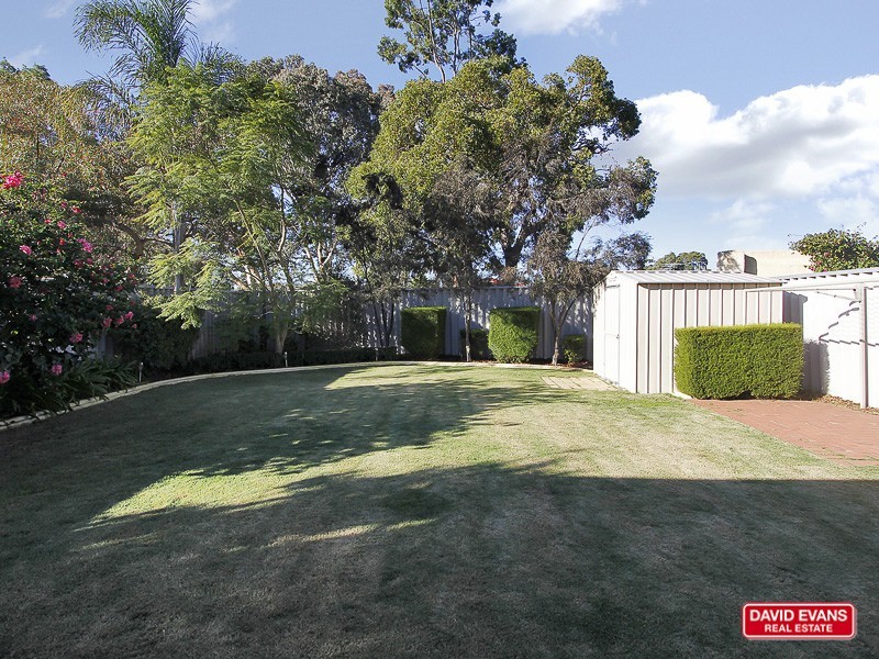 24B Connell Way, Girrawheen WA 6064