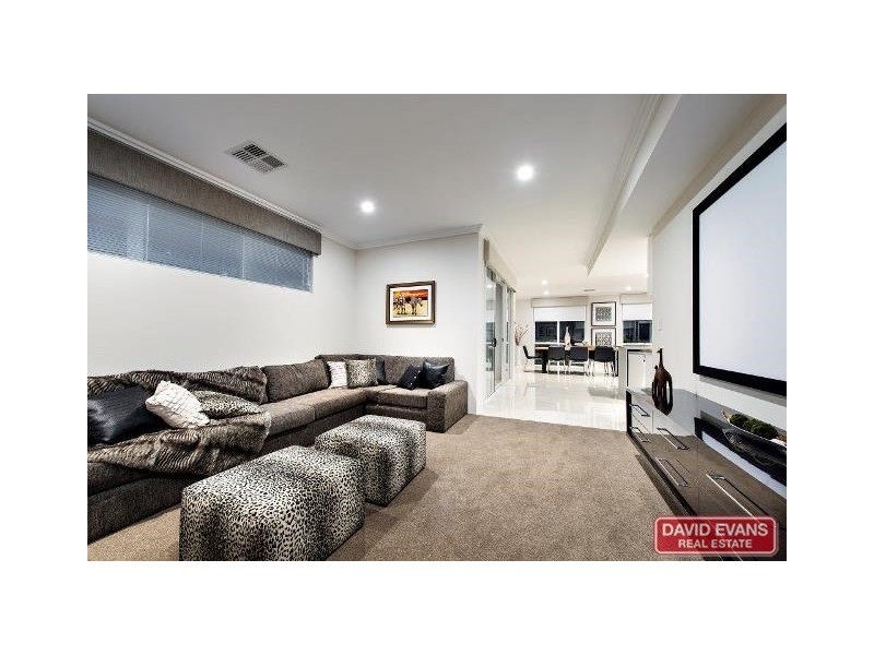 8 Solandri Bend, Banksia Grove WA 6031