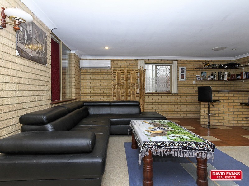 21 Chestnut Grove, Mirrabooka WA 6061