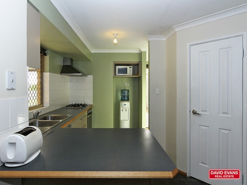 21 Chestnut Grove, Mirrabooka WA 6061