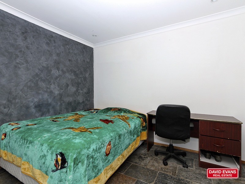 21 Chestnut Grove, Mirrabooka WA 6061