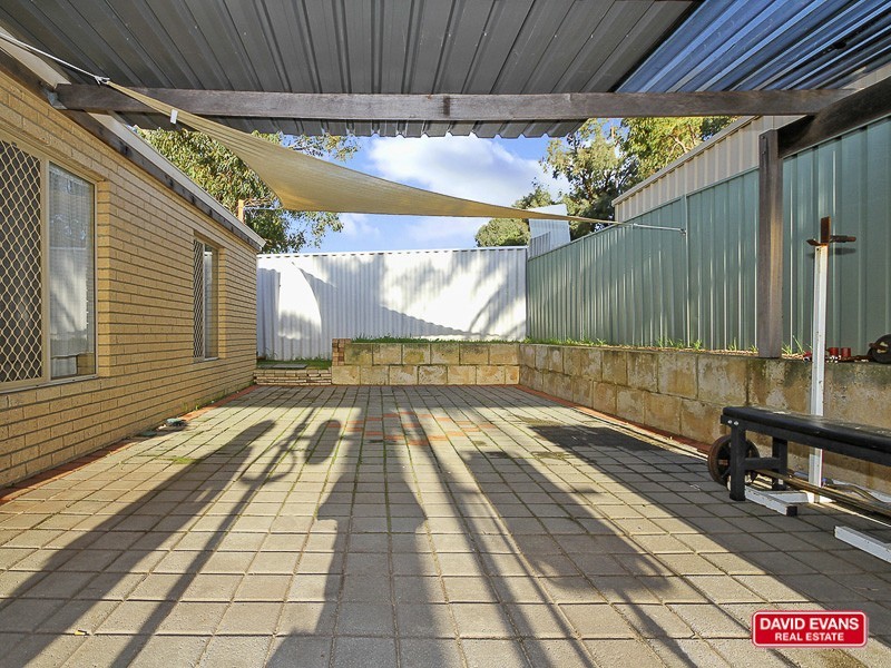 21 Chestnut Grove, Mirrabooka WA 6061