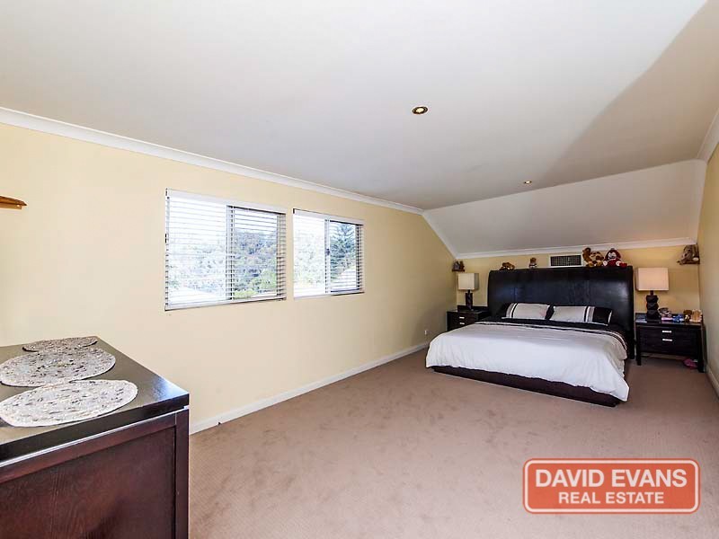 56 Cricklewood Way, Carine WA 6020