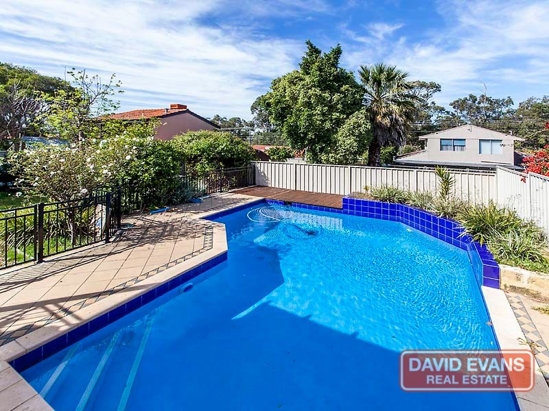 56 Cricklewood Way, Carine WA 6020