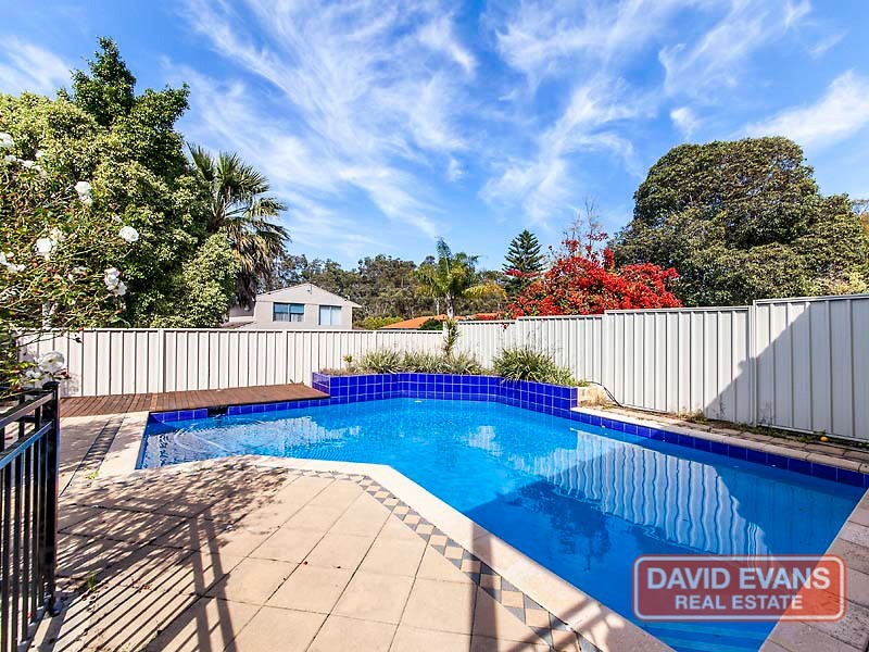 56 Cricklewood Way, Carine WA 6020