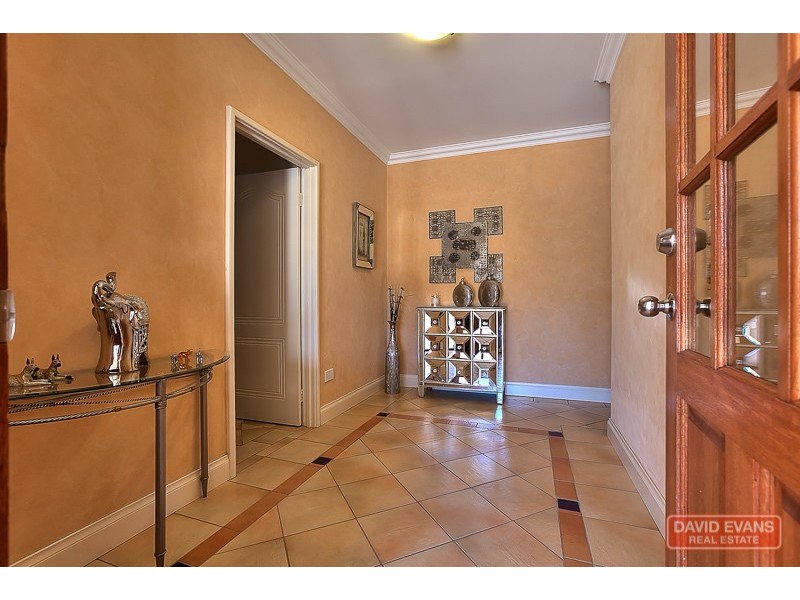 12 Condor Mews, Halls Head WA 6210