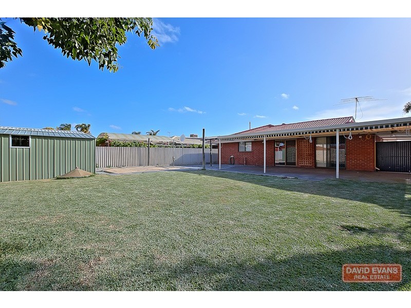 12 Nowranie Place, Hillman WA 6168