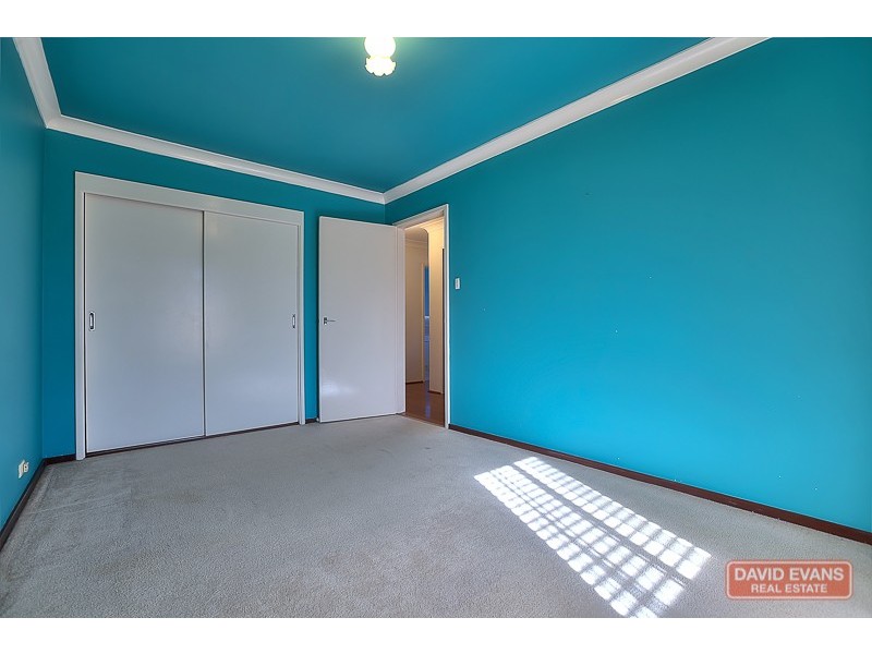 12 Nowranie Place, Hillman WA 6168