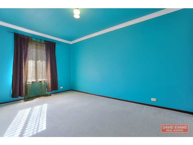 12 Nowranie Place, Hillman WA 6168