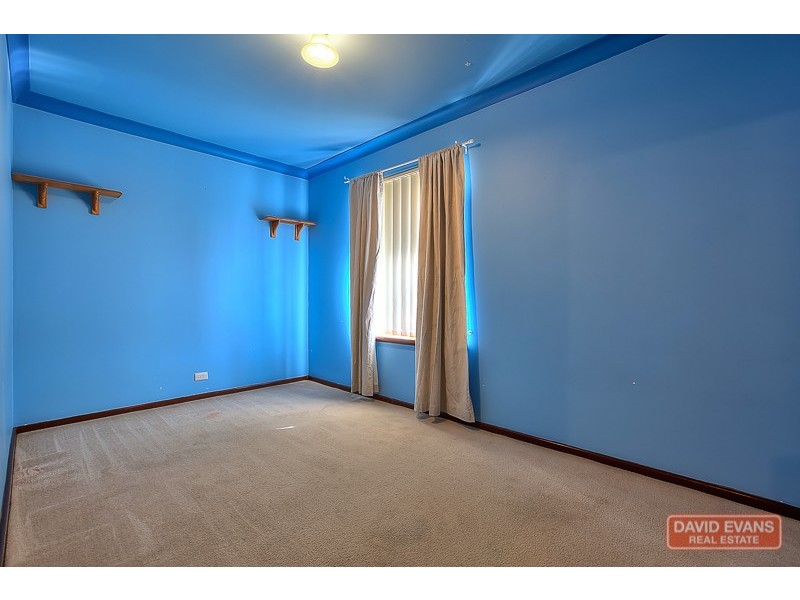 12 Nowranie Place, Hillman WA 6168