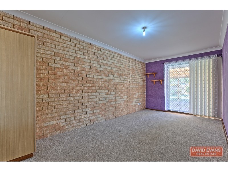 12 Nowranie Place, Hillman WA 6168