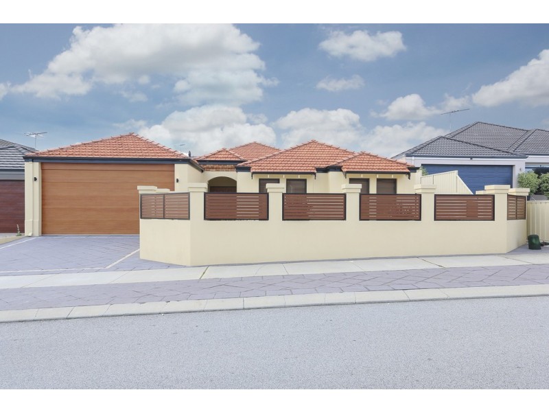 4 Hopper Turn, Madeley WA 6065